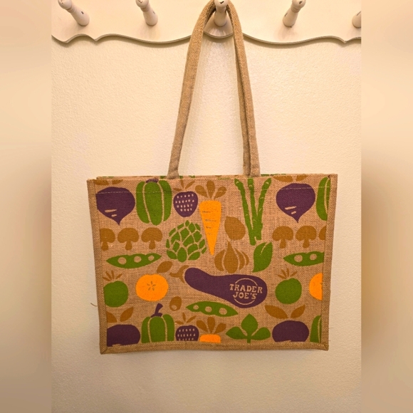 NWOT Trader Joe's Eco-Friendly Burlap Reusable Tote Bag - Picture 2 of 3